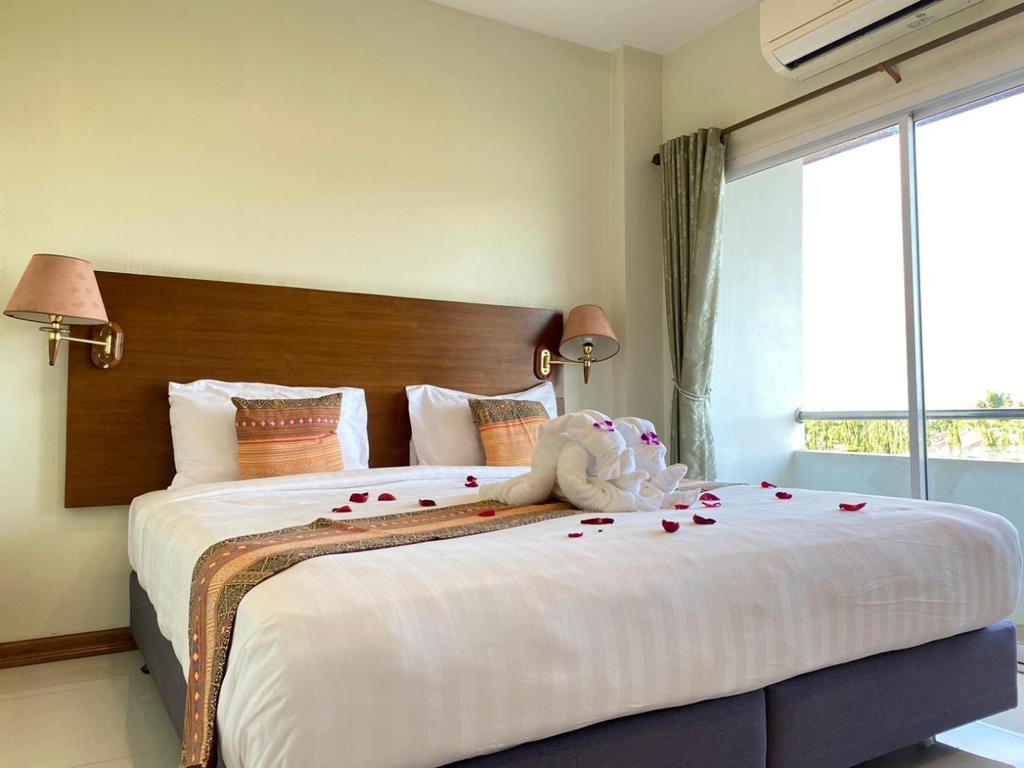 Chaophayathara Riverside Hotel Chainat Luaran gambar